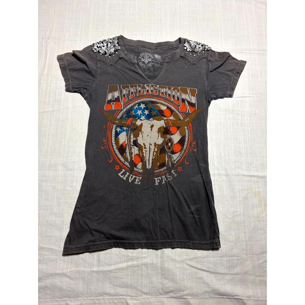 Affliction T-Shirt Womens Small Gray Bull Skull American Flag Design Sequin Back
